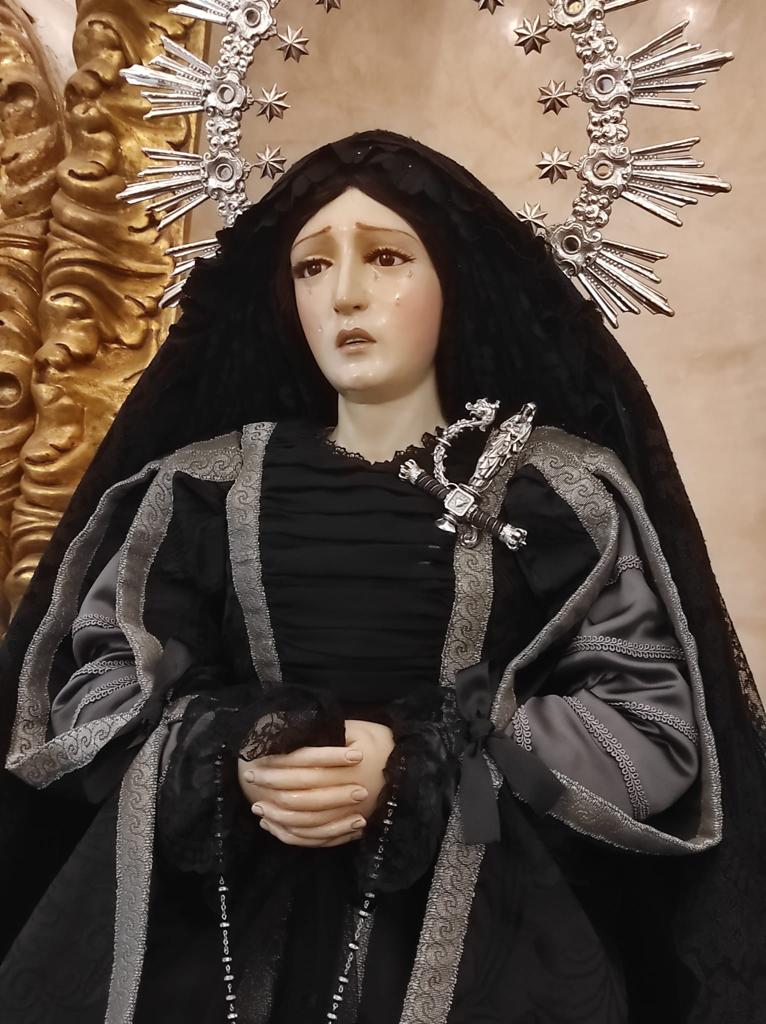 Vestimenta de la Virgen en la Magna